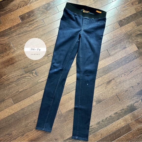 Tory Burch Denim - TORY BURCH Jean Legging Size 26